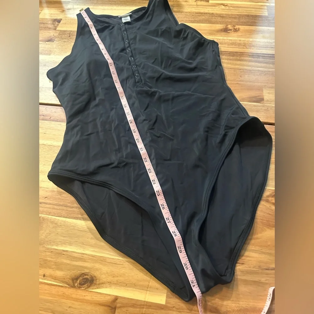 Andie | Swim Malibu one-piece Swimsuit| Size XL - Picture 5 of 10